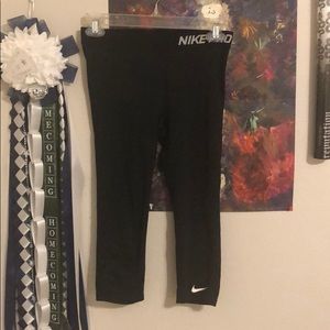 Nike pro 3/4 leggings